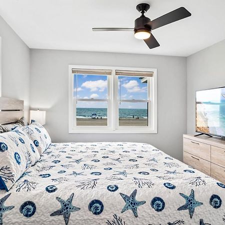 Villa Ocean Daze - Sleeps 22, Direct Oceanfront, Renovated May 2022 Holden Beach Exterior foto