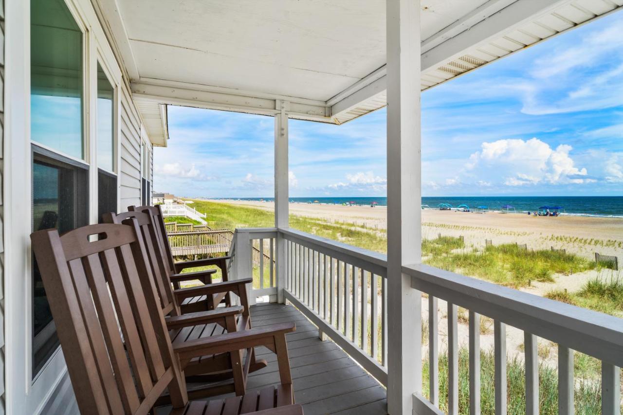 Villa Ocean Daze - Sleeps 22, Direct Oceanfront, Renovated May 2022 Holden Beach Exterior foto