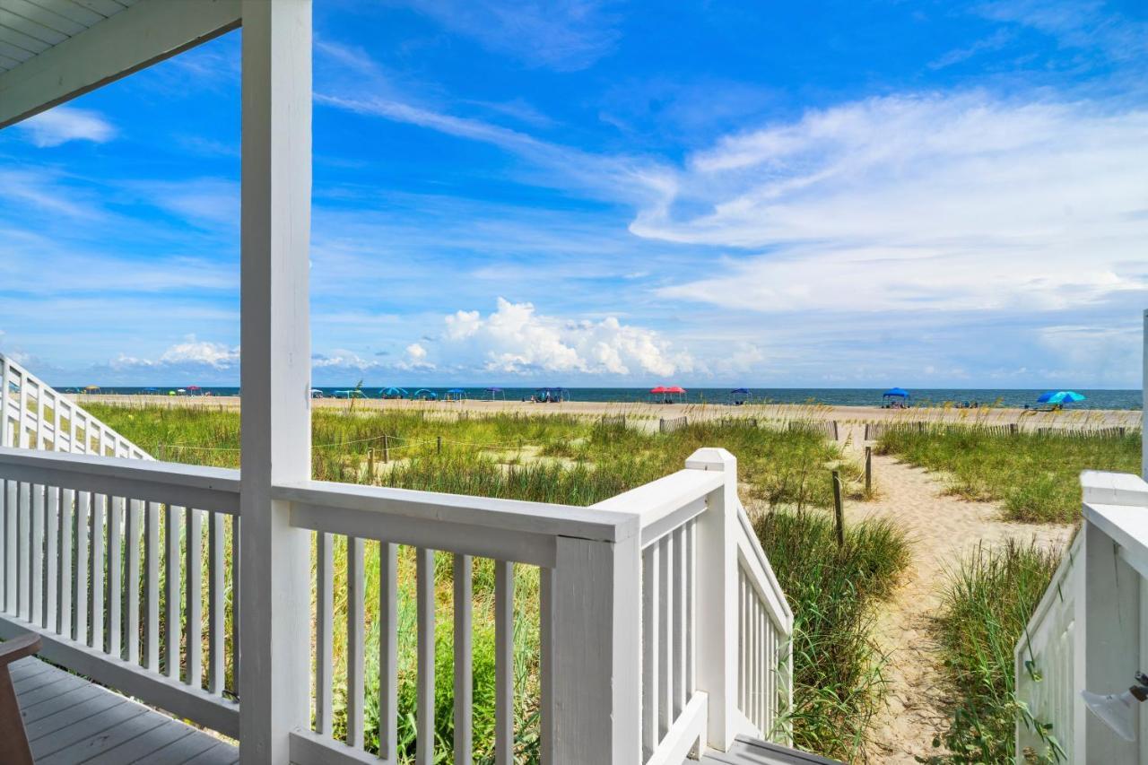 Villa Ocean Daze - Sleeps 22, Direct Oceanfront, Renovated May 2022 Holden Beach Exterior foto