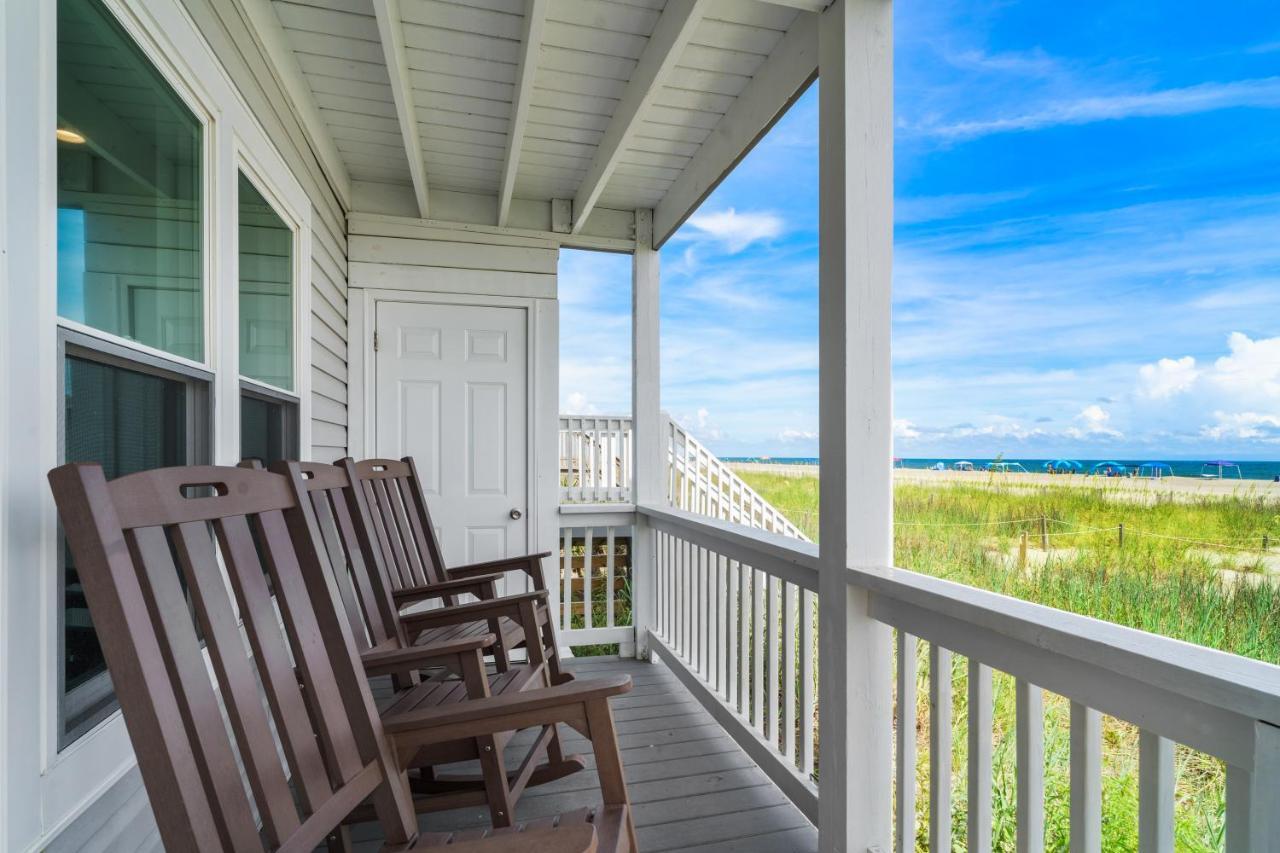 Villa Ocean Daze - Sleeps 22, Direct Oceanfront, Renovated May 2022 Holden Beach Exterior foto