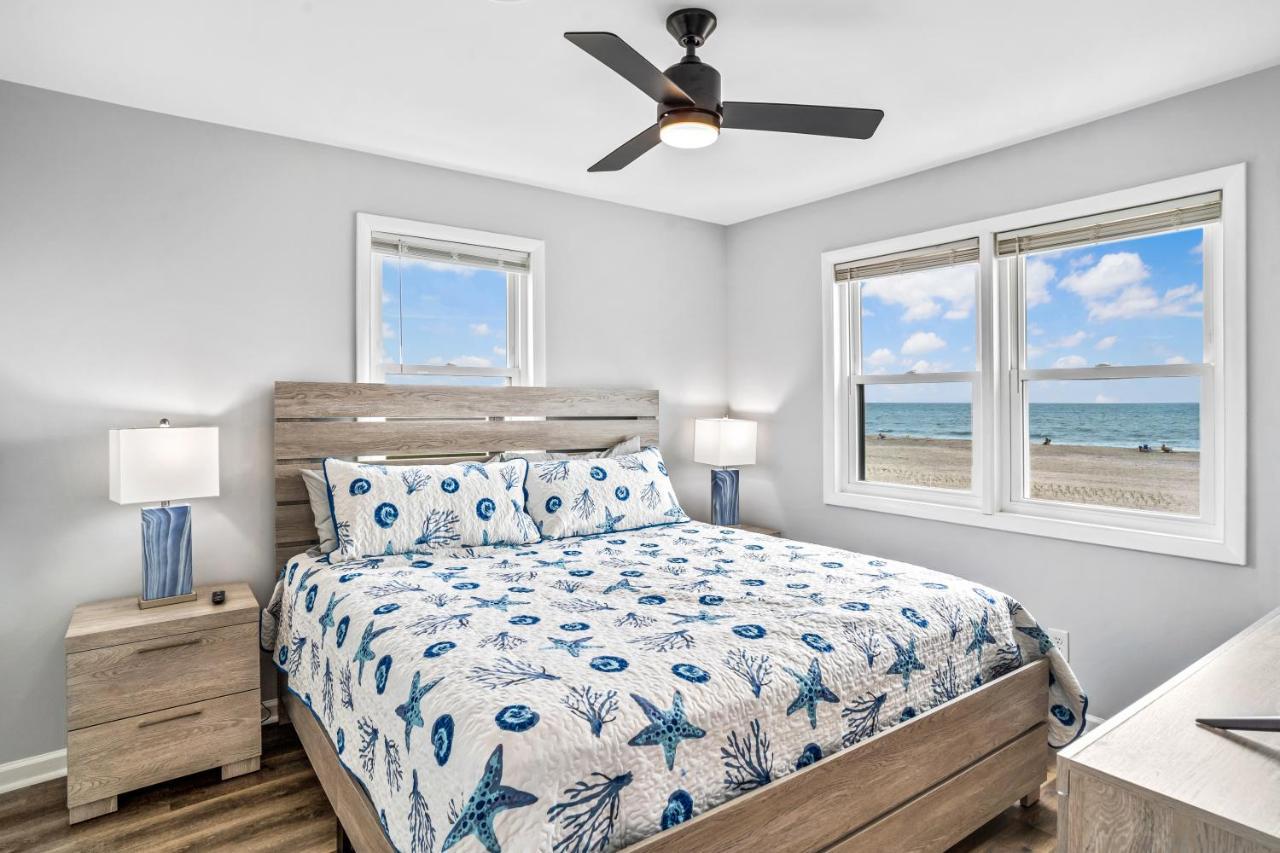 Villa Ocean Daze - Sleeps 22, Direct Oceanfront, Renovated May 2022 Holden Beach Exterior foto